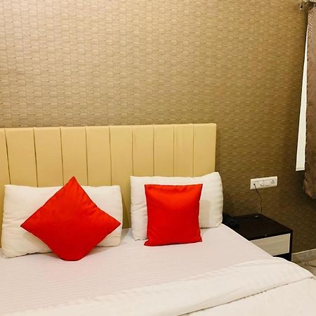 Hotel Kewal Palace Varanasi Luaran gambar