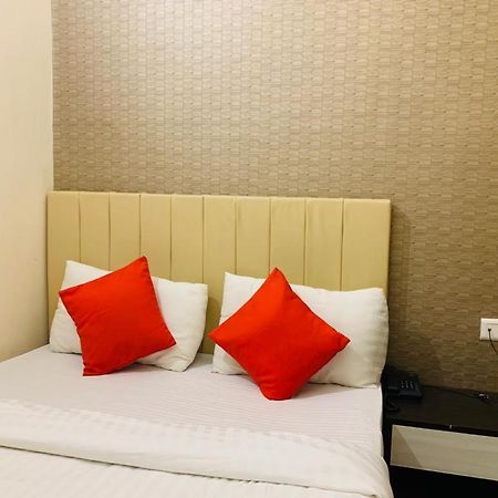 Hotel Kewal Palace Varanasi Luaran gambar