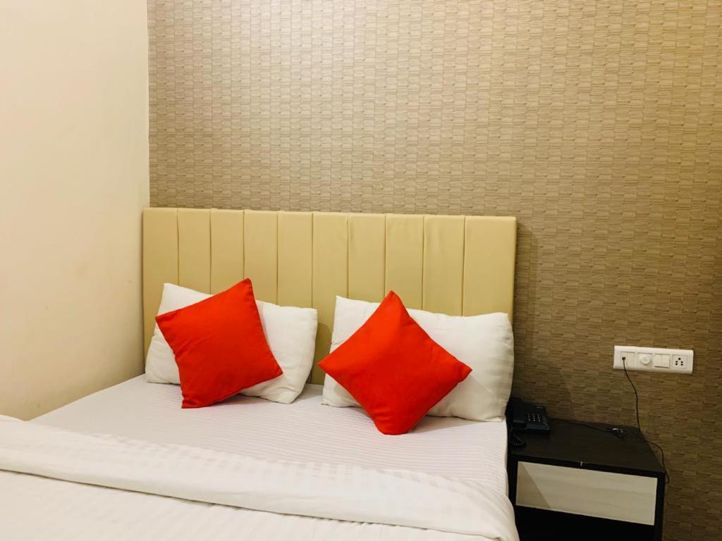 Hotel Kewal Palace Varanasi Luaran gambar