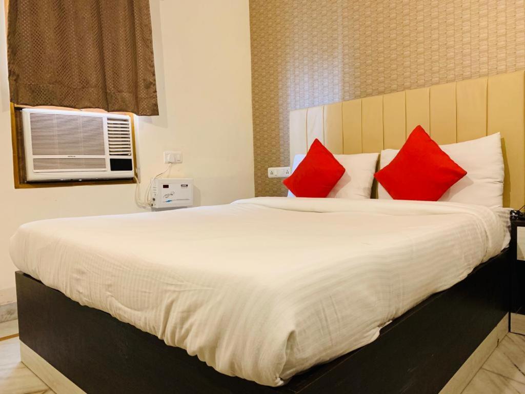 Hotel Kewal Palace Varanasi Luaran gambar